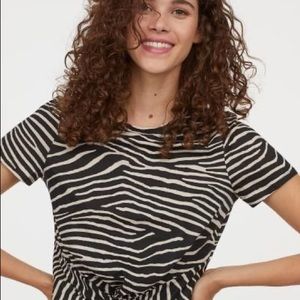 SOLD❗️🌻 Zebra patterned crop top